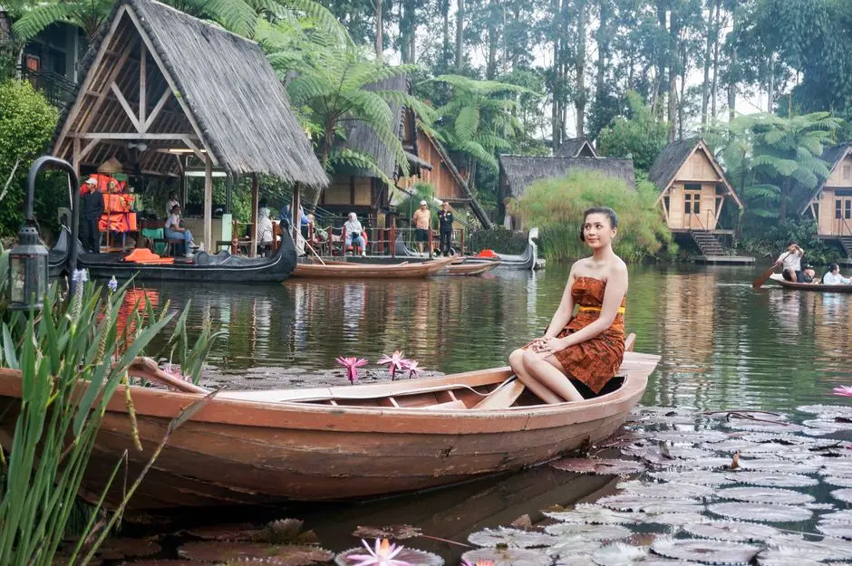 Menelusuri Pesona Tersembunyi Pantai Waijarang di Lewoleba